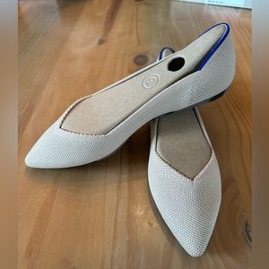 Rothy’s “The Point” size 7 in Ecru